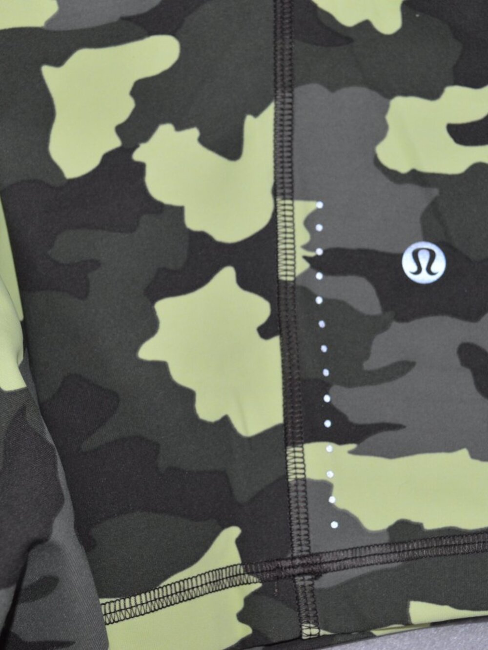 Lululemon Swift Speed High Rise Crop 21 Camo Leggings Size 10 Luxtreme - Picture 3 of 15